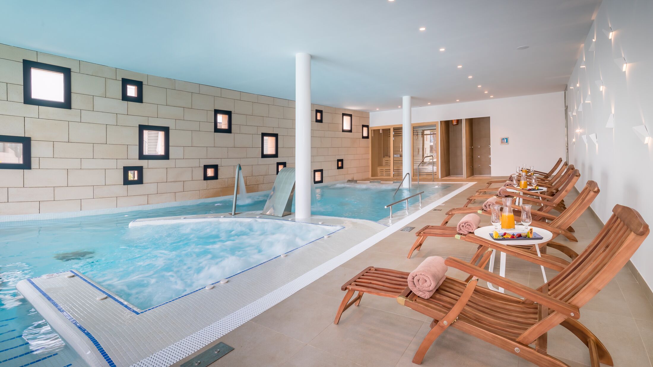 Barceló Nura — CourtSide Menorca